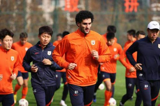 亚洲欧美乱综合图片区